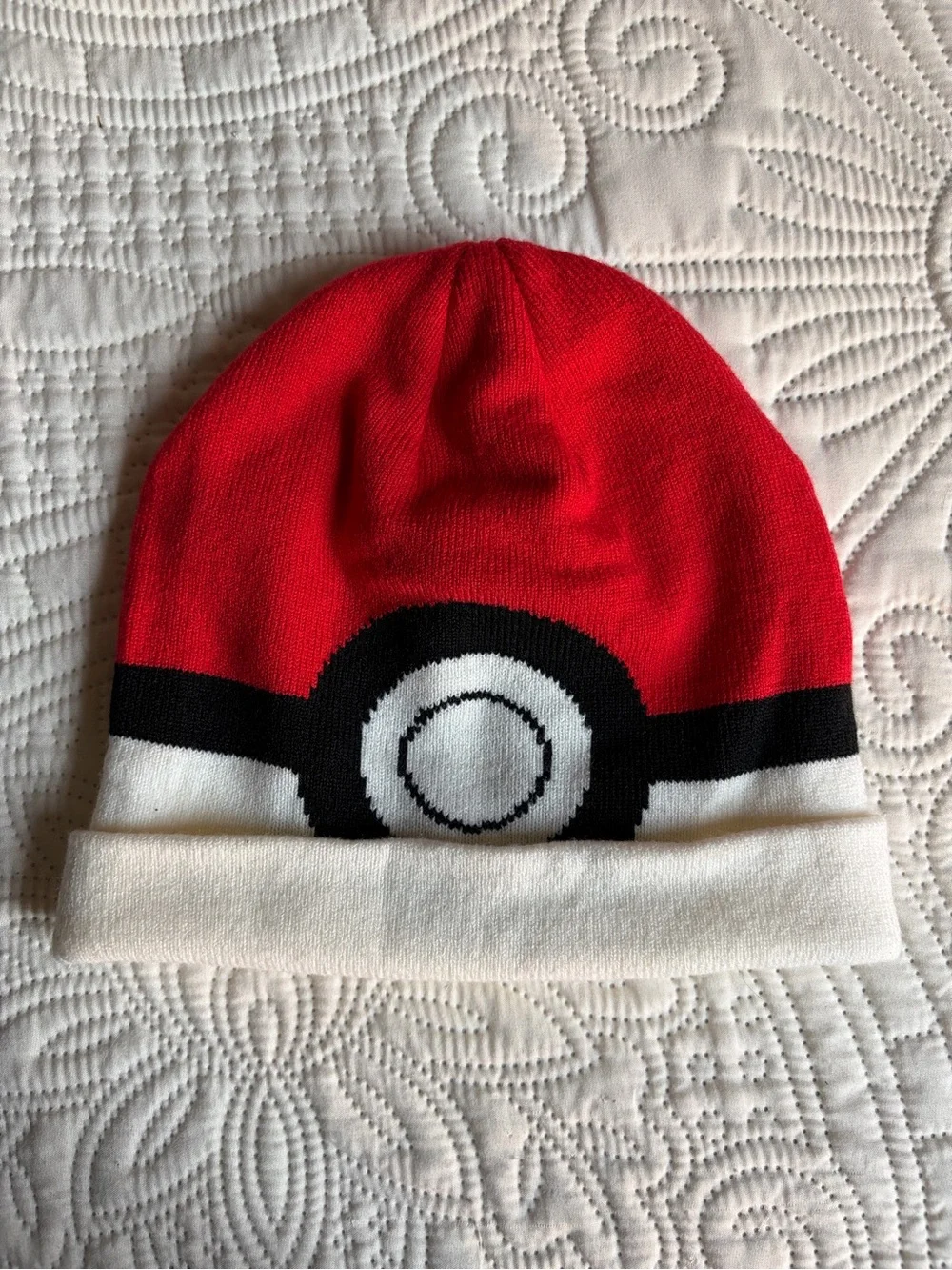 Pokémon Knit Pokéball Beanie